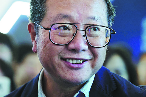 Sci-fi author finds productive forces a 'shocking leap'