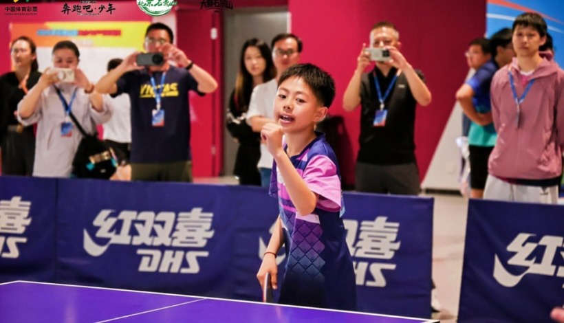 乒乓少年走上賽場，每一次揮拍都是成長