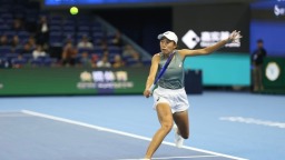 中網綜合：張帥逆轉取勝 率先晉級次輪