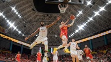 CBA總決賽：廣廈主場勝上海 大比分扳成1:3