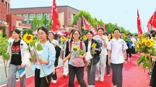 以愛相伴 從容逐夢 2026年河南高考首日一線見聞