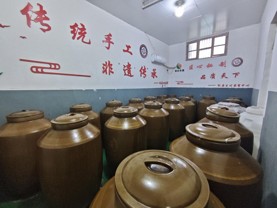 開封杞縣：一縷蒜香飄千里 “非遺糖蒜”俏四方_fororder_圖片2