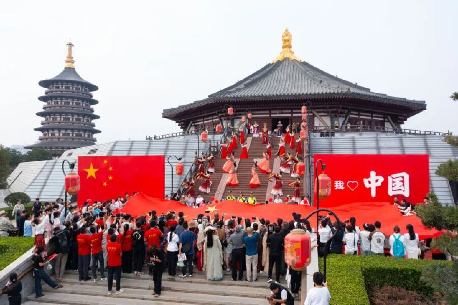 洛陽：國慶中秋假期接待遊客879.45萬人次 旅遊收入75.63億元