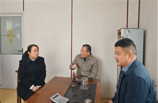 信陽市淮濱縣法院：走訪企業聽心聲 主動問需促發展