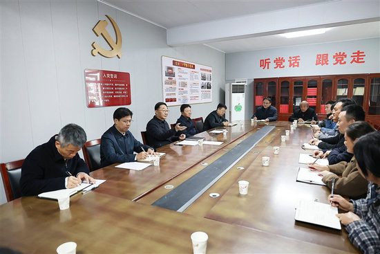 河南省委書記劉寧深入滑縣浚縣宣講黨的二十屆四中全會精神_fororder_20251026shuji_s