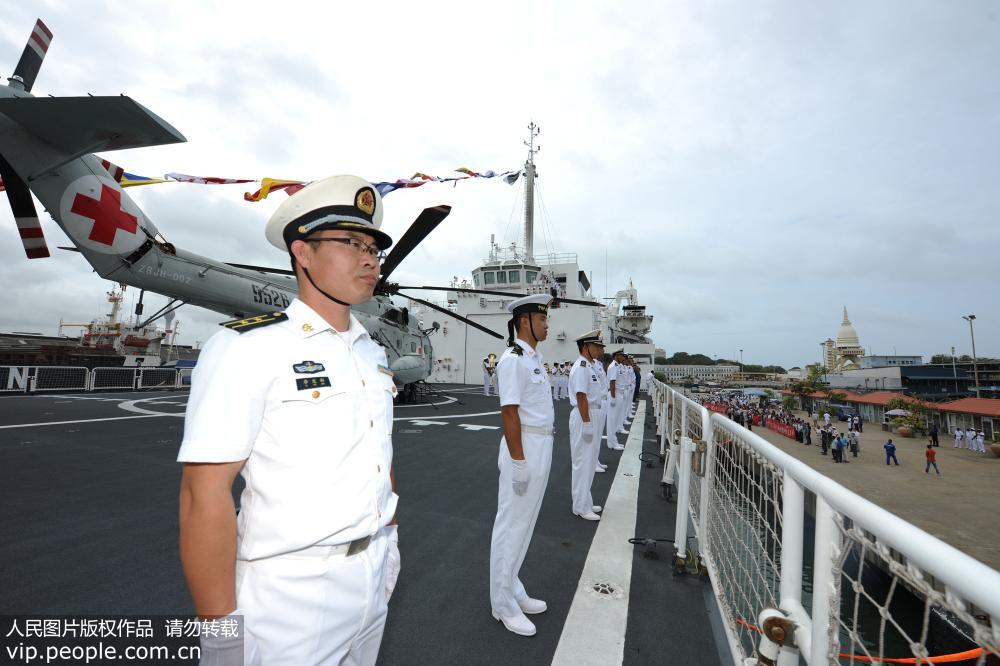 和平方舟號首次停靠斯裡蘭卡