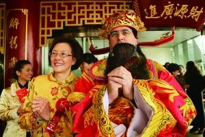 多國政要向全球華人賀新春 商家行銷討好中國客