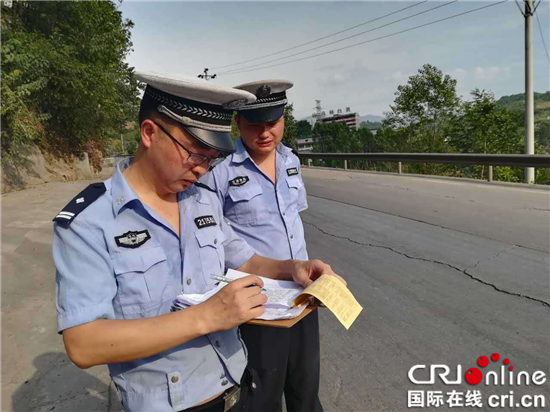 已過審【法制安全 列表】高溫下的“烤驗” 交巡警的堅守