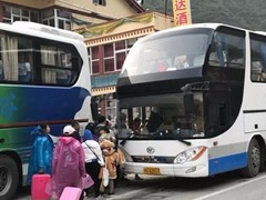 九寨溝地震24小時6萬餘人成功大轉移的背後：生命至上