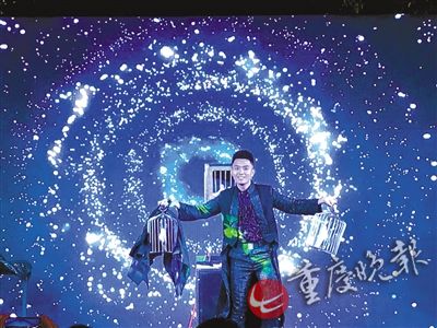 【文化 標題摘要】沙坪壩區夜市文化節開幕 露天壩壩電影也來了