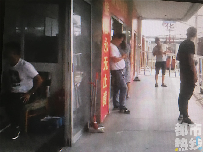 【焦點圖 顯示圖在稿件最下方】西安：車托橫行汽車站 無需身份證件出高價可上車