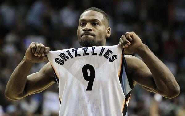 NBA官網評最佳單防球員：小卡首選貝弗利可信賴