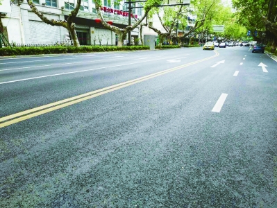 (公益)江蘇南京市珠江路全線桿件 減少三分之一 (公益)江蘇南京市珠江路全線桿件 減少三分之一