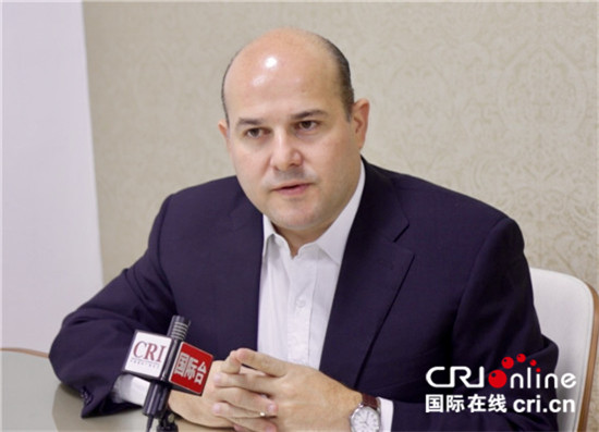圖片默認標題_fororder_1 福塔萊薩市長羅貝托·克勞迪奧接受我臺專訪。