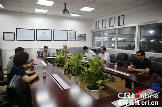 圖片默認標題_fororder_劉漢瑞一行與企業負責人進行交流座談.JPG