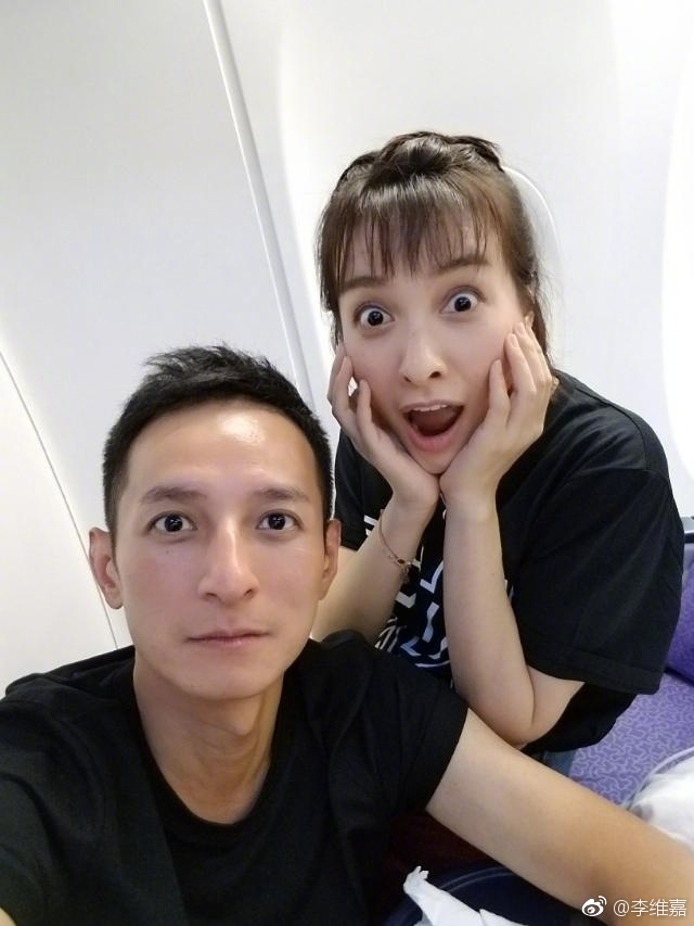 組圖：李維嘉吳昕自拍表情搞怪 兩人五官相像似兄妹