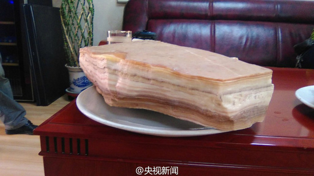 寧夏礦工意外挖到一億年前“肉石”讓人垂涎欲滴