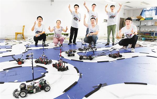 【科教標題摘要】重大學生在全國大學生智慧汽車大賽中獲特等獎