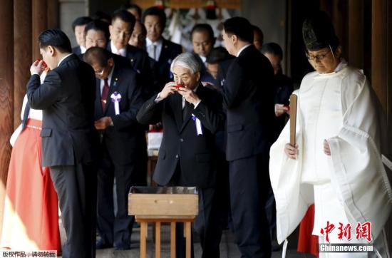 日法相參拜靖國神社 安倍被指對參拜持縱容態度