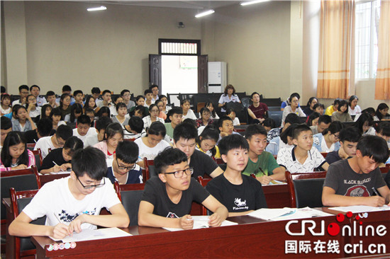 已過審【區縣聯動】【潼南】潼南：開學第一課 稅法知識進校園
