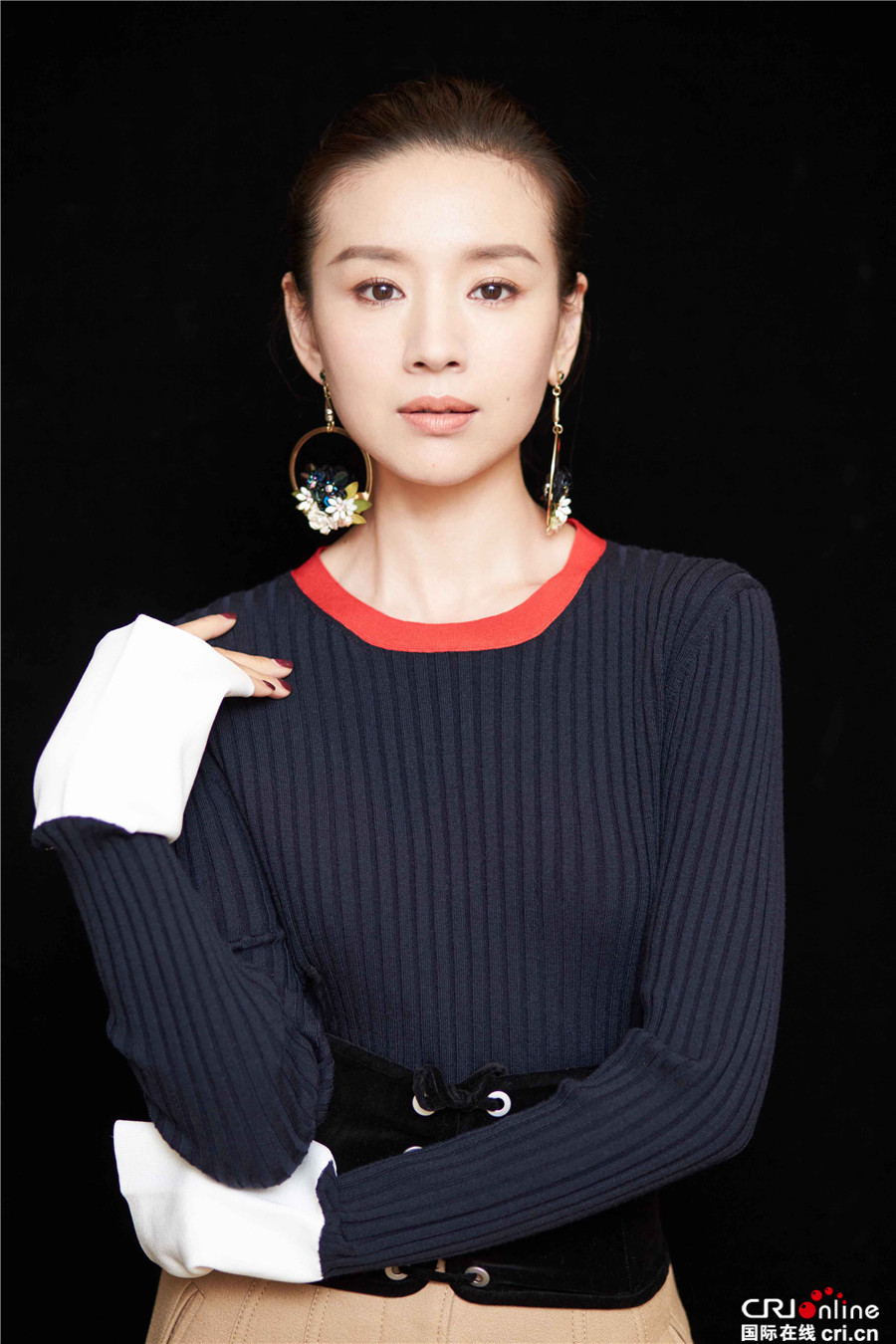 圖片默認標題_fororder_董潔端莊優雅