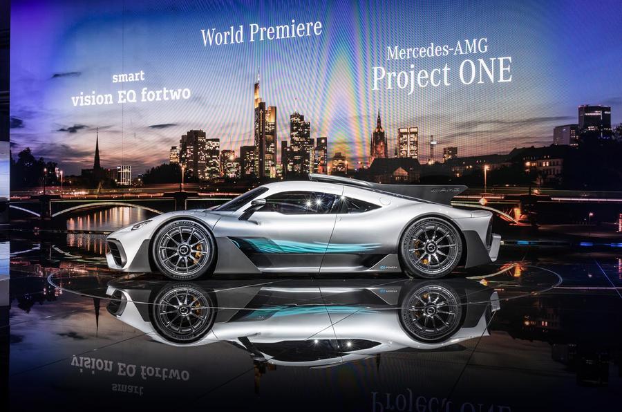 【汽車·房産 圖 顯示圖在稿件最下方】奔馳AMG Project One超跑亮相 媲美F1賽車