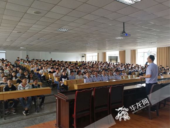 【區縣聯動】【黔江】黔江地稅國稅推進青少年稅法普及教育