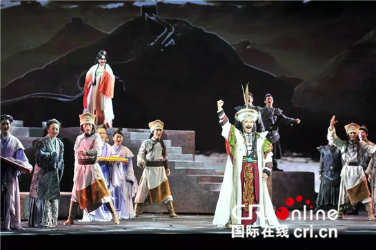 圖片默認標題_fororder_大型音樂劇《余子俊》首演現場（郭克強 攝）