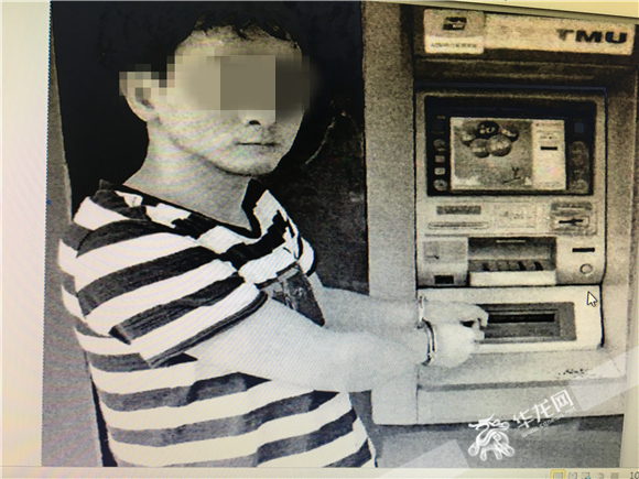 【法制安全 列表】拉車門破譯銀行卡密碼 男子盜竊數起終被抓獲