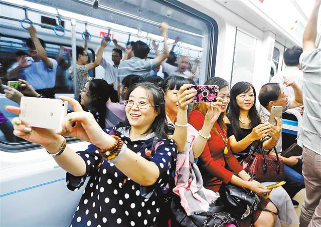 【要聞 標題摘要】2020年重慶市軌道將形成“八線一環”