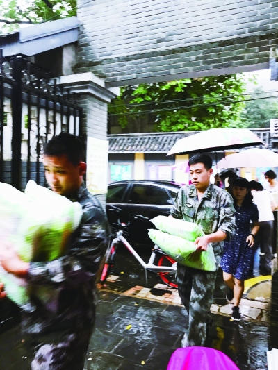 （公益）南京百歲將軍人已逝 家人繼續送愛心