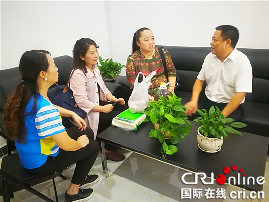 已過審【區縣聯動】【萬盛】萬盛萬東鎮紅楓社區慰問困難婦女兒童家庭【區縣聯動】萬東鎮紅楓社區慰問困難婦女兒童家庭