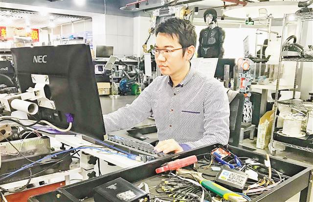 【要聞】“重慶鋼鐵俠”創業記