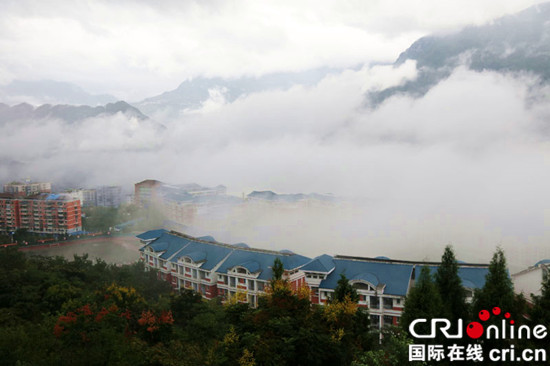 不簽【行遊巴渝標題+摘要】重慶巫山現雲雨奇觀
