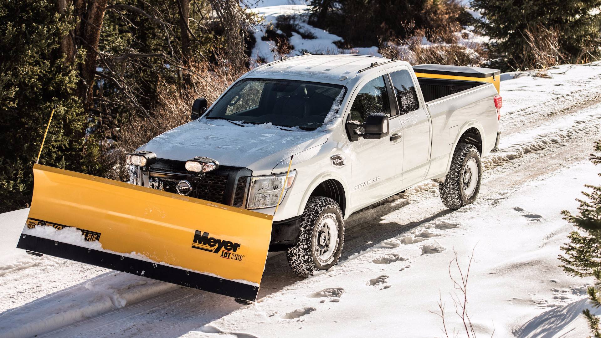 圖片默認標題_fororder_nissan-titan-xd-snow-plow-package
