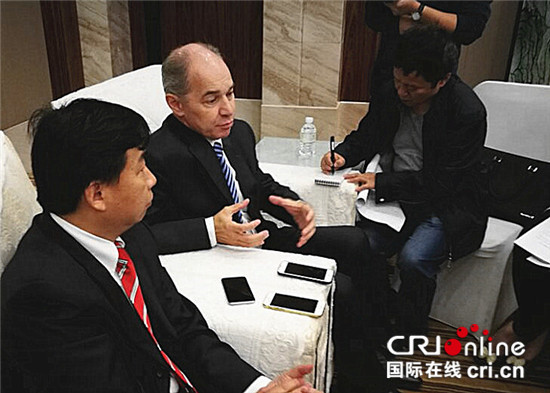 已過審【CRI專稿 列表】總投資174億元  25個製造業項目“扎堆”重慶兩江新區【內容頁面標題】25個製造業項目“扎堆”重慶兩江新區 簽約投資金額達到174.48億元