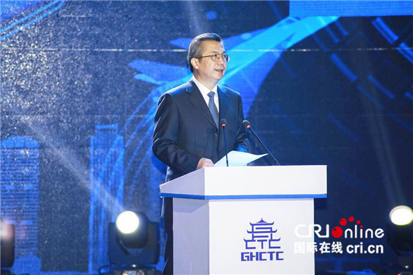 【CRI中外記者西安行】柬埔寨籍記者手記：當硬科技遇上古都西安