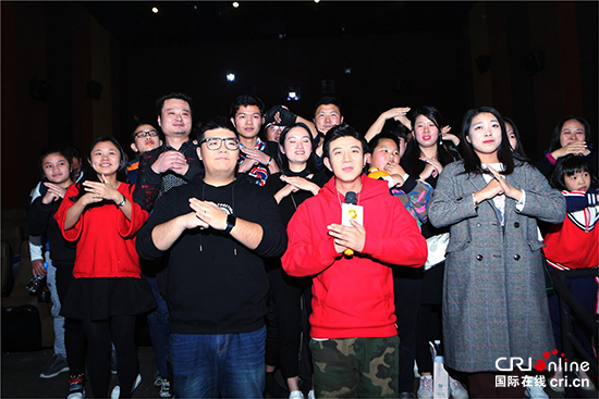 (已過審 原創 文體 三吳大地南京)《兄弟別鬧》來南京路演:觀眾被高超兄弟圈粉 (已過審 原創 文體 三吳大地南京)《兄弟別鬧》來南京路演:觀眾被高超兄弟圈粉