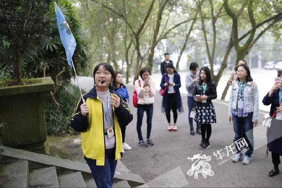 【文化 標題摘要】 重慶百年名校聚奎大講堂讓網媒記者流連