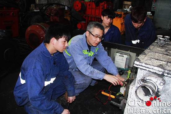 已過審【財經渝企　列表】石壕煤礦：“三聚焦”育人機制讓班組電工成長成才