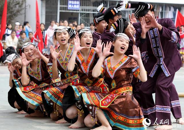 【焦點圖】【園區建設】【八桂大地、八桂大地-柳州】廣西三江:民族體育進校園 【焦點圖】【園區建設】【八桂大地、八桂大地-柳州】廣西三江:民族體育進校園
