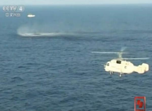 海軍艦載機發動機突然停車 飛行員一秒救回