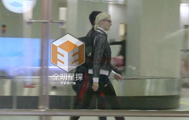新婚後撒貝寧攜妻甜蜜回京