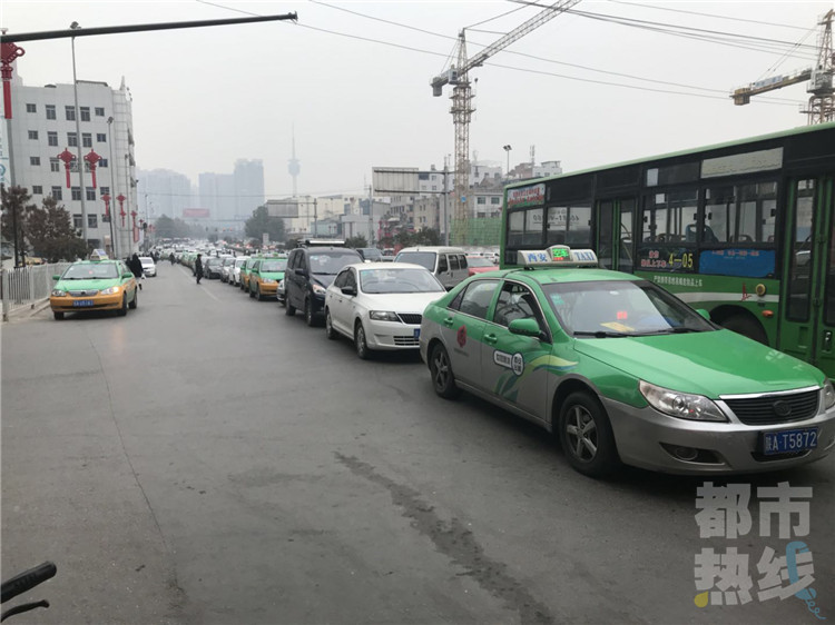 【今日看點】西安加氣站現加氣難 新能源車冬季生意稍有起色
