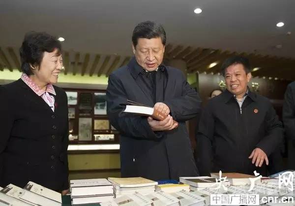 習近平：擔負起歷史賦予的光榮使命