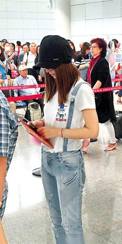 林心如探班霍建華機場遭偷拍 相識10年雙方父母很認可