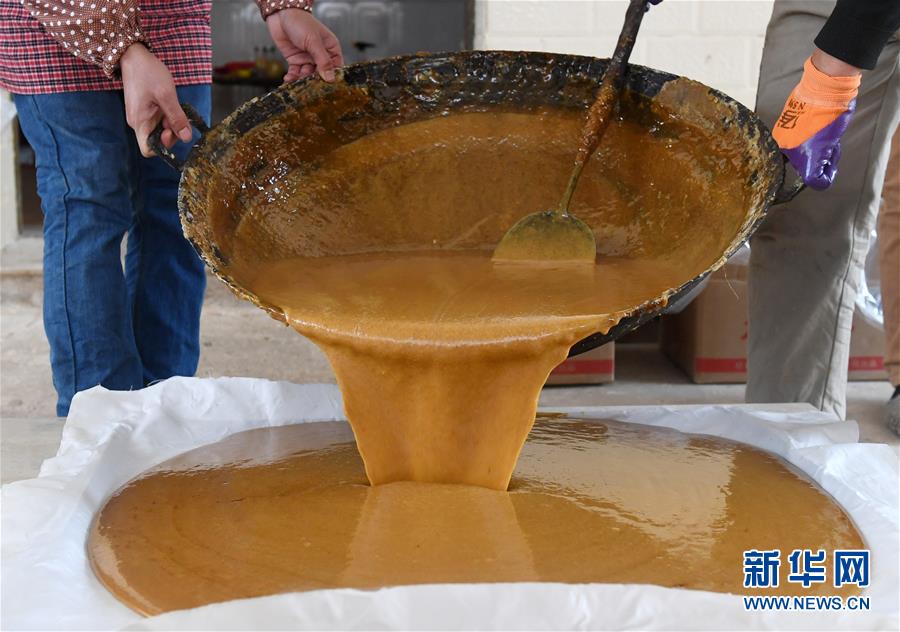 廣西武鳴：“非遺”土制紅糖香飄百年