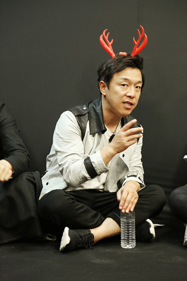 《極限挑戰》挑戰負能量 黃渤大兒童捍純潔笑容
