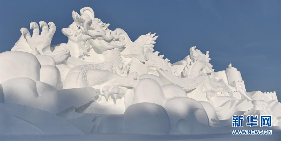 長春凈月潭：百餘雪雕打造夢幻雪世界