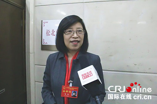 原創【要聞二】張怡:從自身的專業領域著手 進行建言獻策 原創【要聞二】張怡:從自身的專業領域著手 進行建言獻策